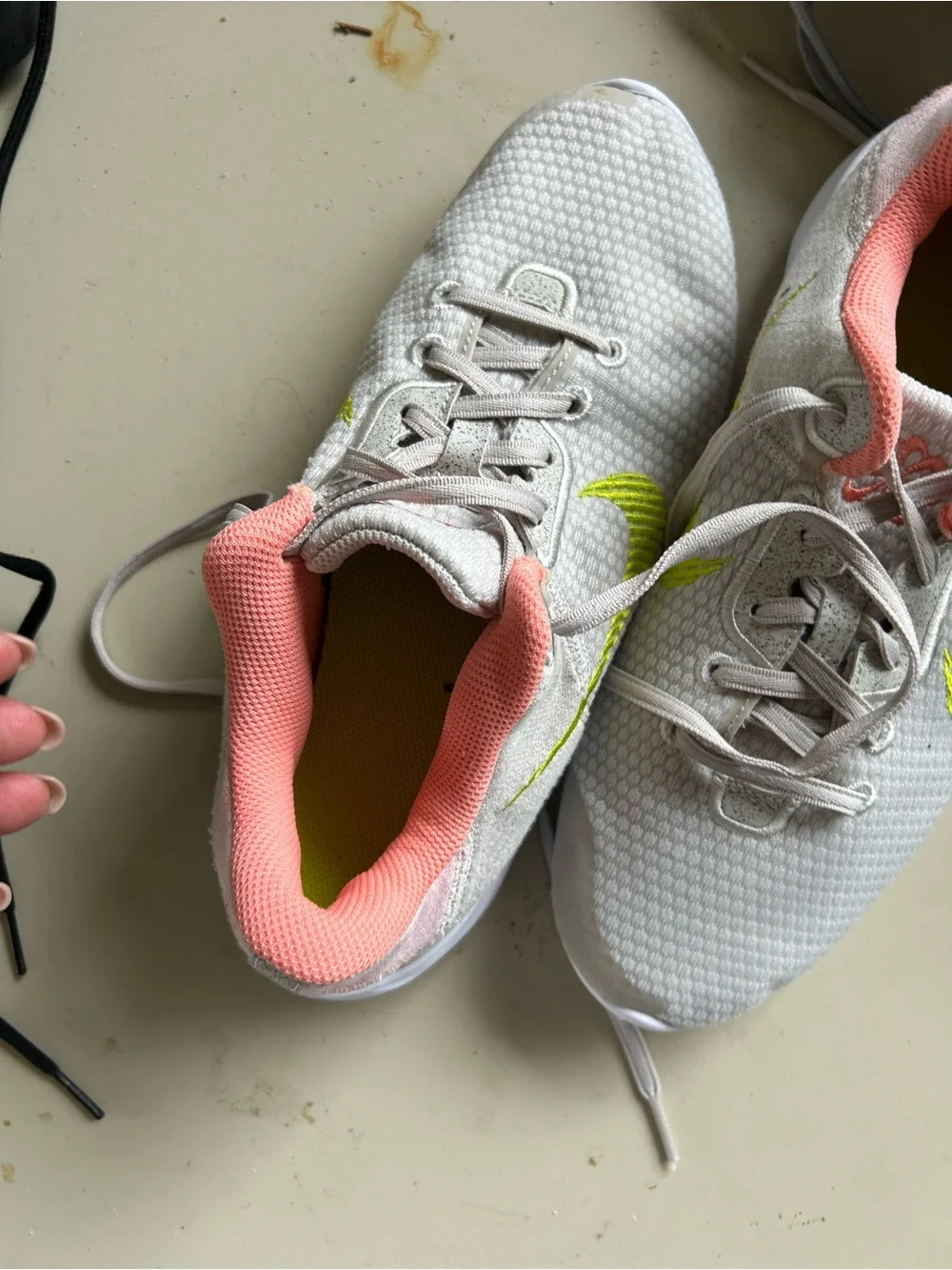 Nike Kids White Mesh Sneakers with Pink Collar and Neon Yellow Swoosh